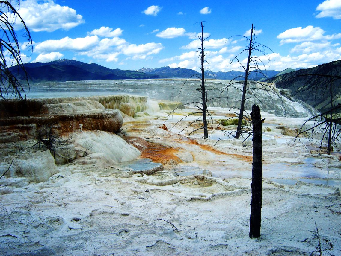 mammoth springs geology